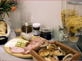 Alojamento de Acomodação e Pequeno-almoço Jolie 3*